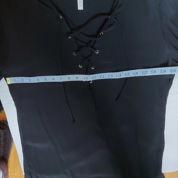 Elan Black Boho Blouse Tunic Minimalist Chic & Effortless Elegance Relaxed Fit - Picture 6 of 7